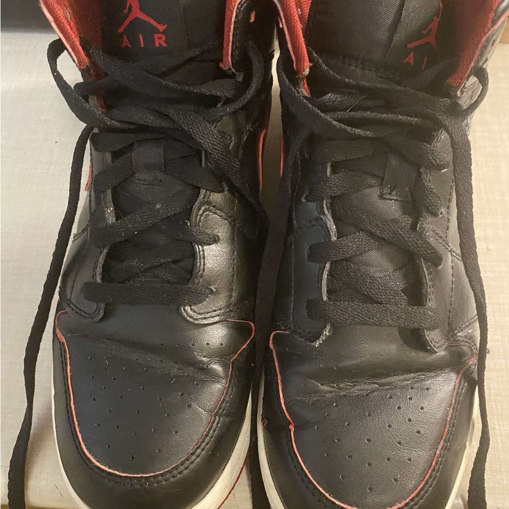 Nike Kids Sneakers Black and Red